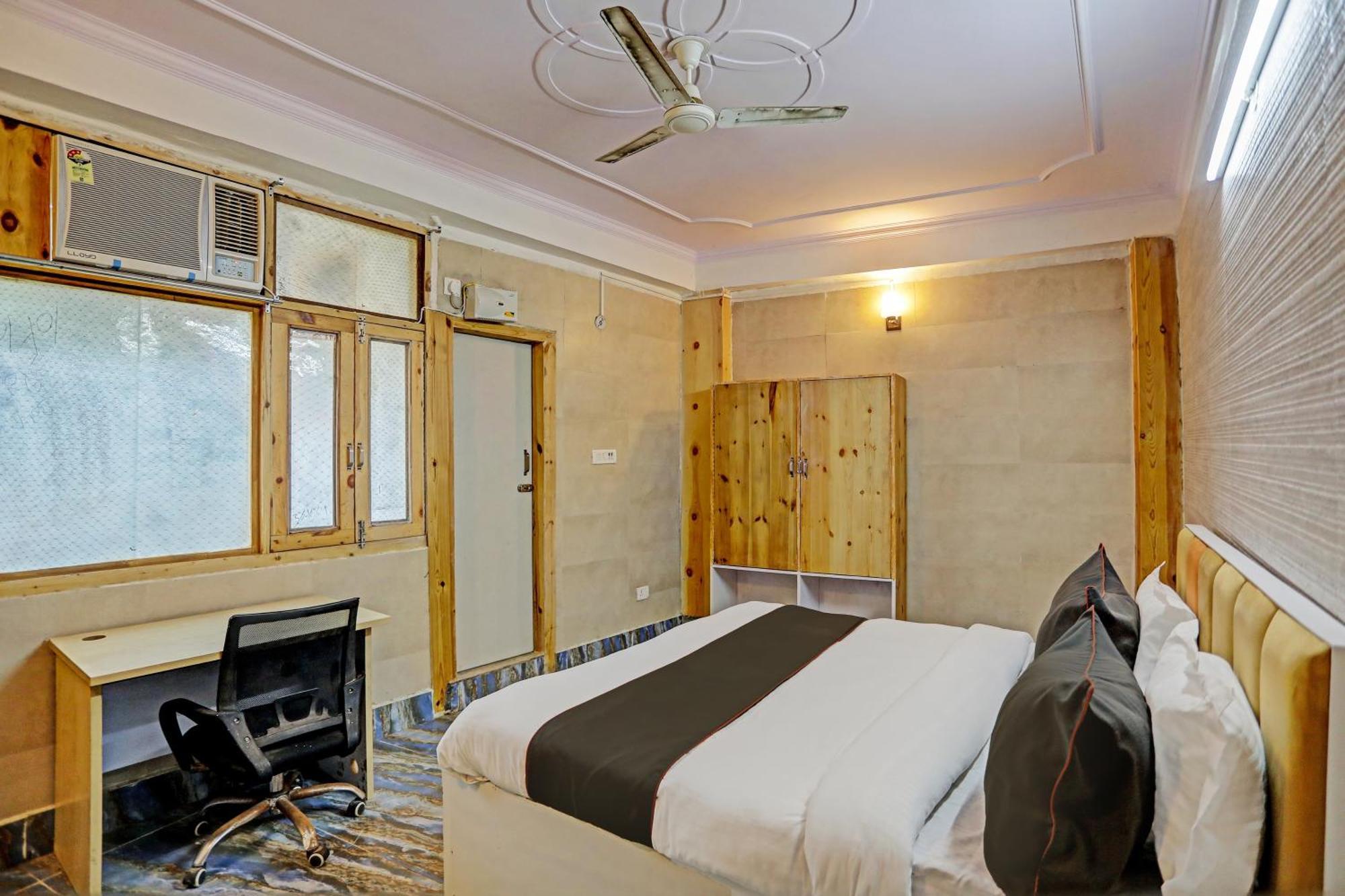 Super Umen Hotel Nearest Sector 66 Noida Bagian luar foto