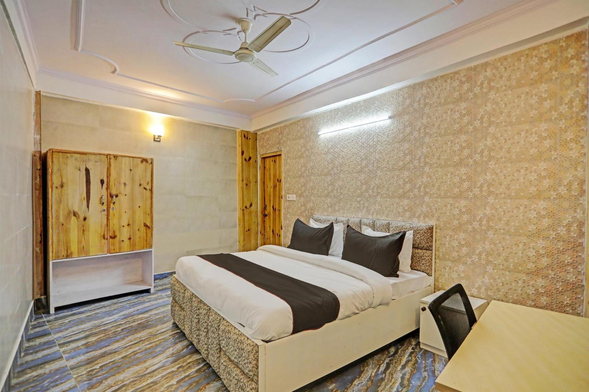 Super Umen Hotel Nearest Sector 66 Noida Bagian luar foto
